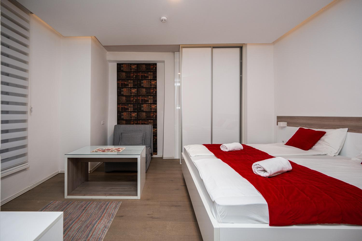 Modern And Design Apartments Near Cathedral Sarajevo Bagian luar foto